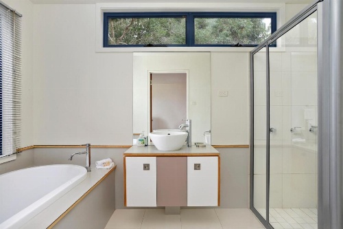 Tamar River Apartments image 11
