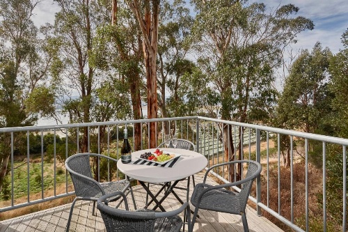Tamar River Apartments image 25