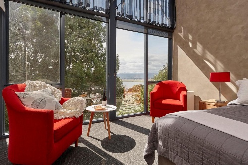 Tamar River Apartments image 4