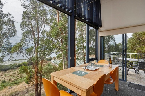 Tamar River Apartments image 40